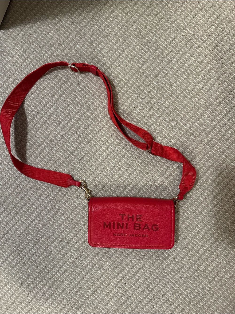 MARC JACOBS
The Mini Leather Crossbody Bag